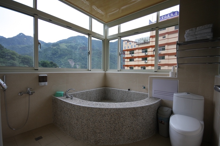 東埔溫泉包棟民宿-原鄉旅宿-套房浴池 東埔溫泉包棟民宿-原鄉旅宿-套房浴池