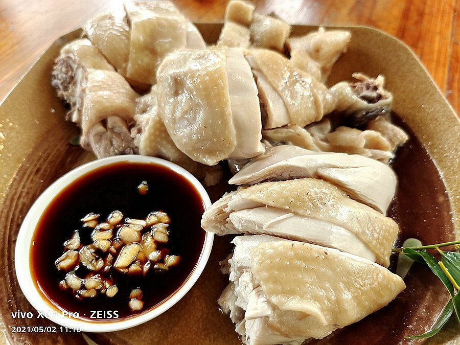 溪頭美食-小半天竹棧餐廳-白斬雞