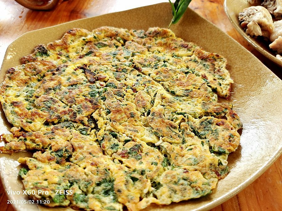 溪頭美食-小半天竹棧餐廳-蜂王乳煎蛋 溪頭美食-小半天竹棧餐廳-蜂王乳煎蛋