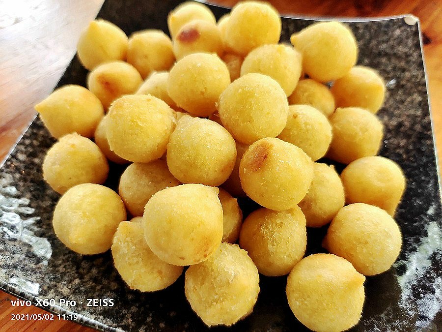 溪頭美食-小半天竹棧餐廳-香酥地瓜球 溪頭美食-小半天竹棧餐廳-香酥地瓜球