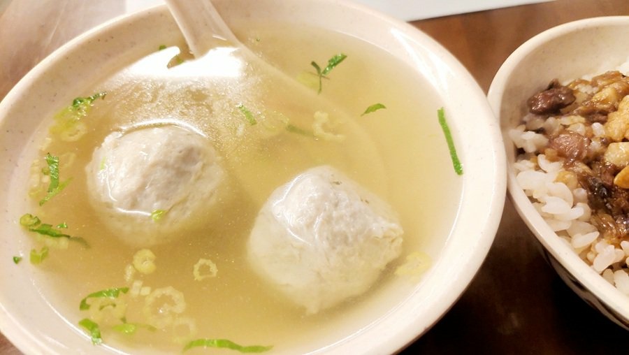 南投市美食小吃-ㄚ彬台南擔仔麵