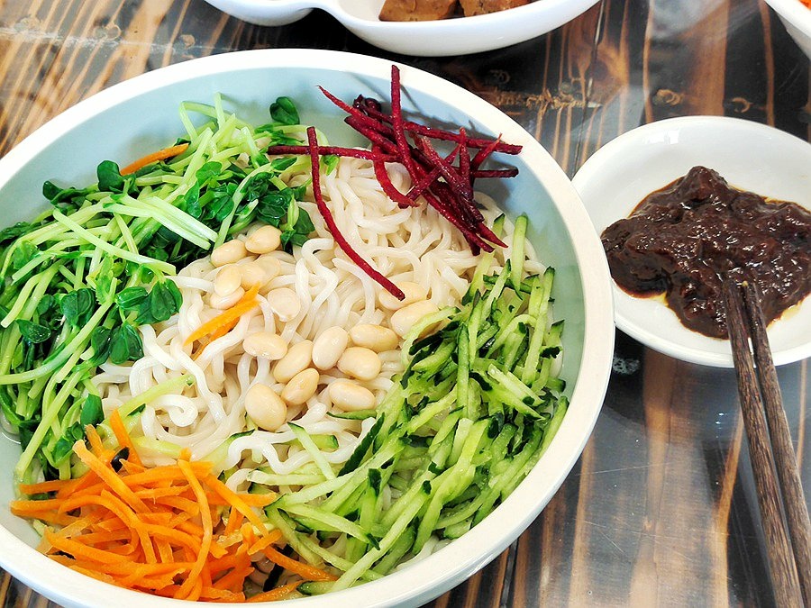 蔬醒.津味蔬食-道地北方風味炸醬麵 南投中興新村素食餐館-蔬醒.津味蔬食