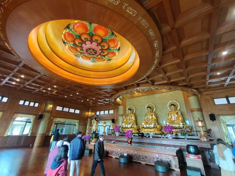 嘉義阿里山彌陀禪寺賞櫻與參拜三寶佛 嘉義阿里山彌陀禪寺賞櫻與參拜三寶佛