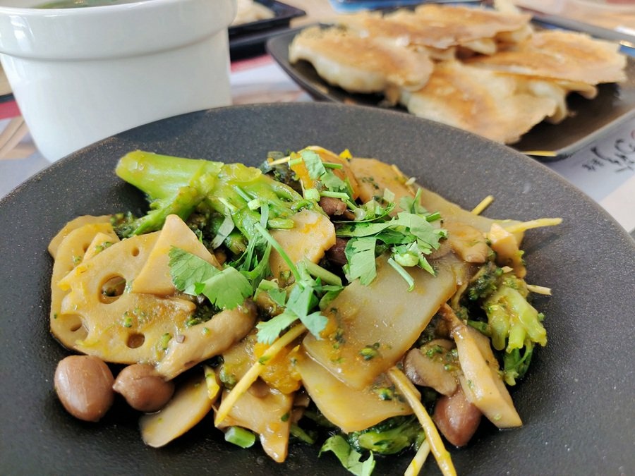 芳珍蔬食-南投市南陽店 芳珍蔬食-南投市南陽店