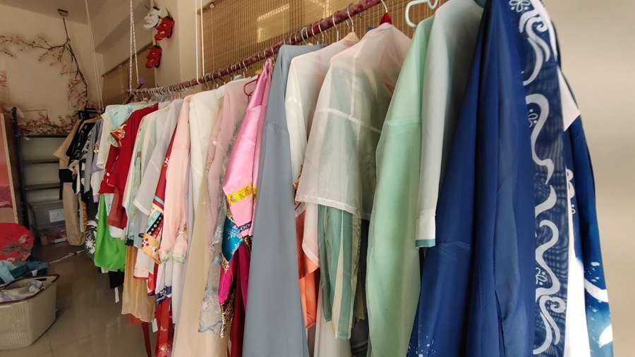 塩太郎的家- 古裝漢服日式浴衣挑選 塩太郎的家- 古裝漢服日式浴衣挑選