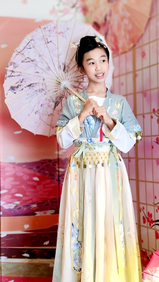 塩太郎的家- 漢服和服體驗-室內棚拍 塩太郎的家- 漢服和服體驗-室內棚拍