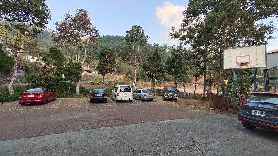 嘉義縣阿里山鄉原住民族家庭服務中心-停車場 嘉義縣阿里山鄉原住民族家庭服務中心-停車場