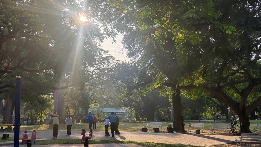 南投市景點-中山公園/早起運動的人