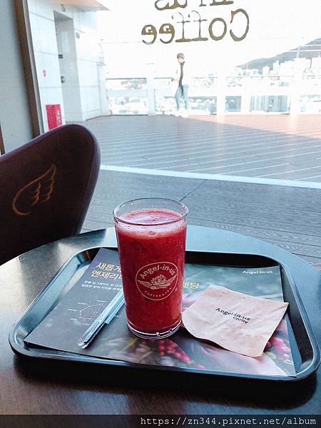 UNADJUSTEDNONRAW_thumb_3813.jpg UNADJUSTEDNONRAW_thumb_3813.jpg