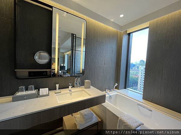 IMG_3005.JPG IMG_3005.JPG