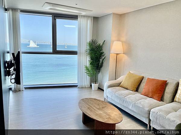 IMG_4045.jpg IMG_4045.jpg