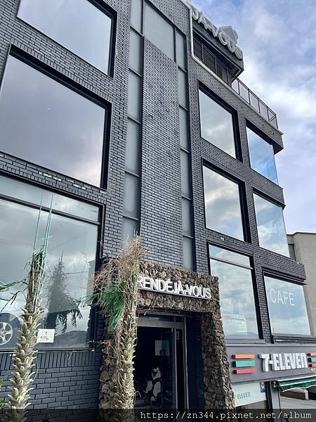 IMG_4587.jpg IMG_4587.jpg