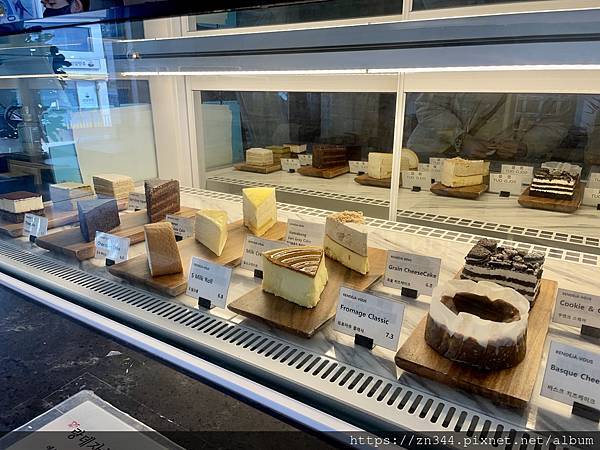 IMG_4590.jpg IMG_4590.jpg