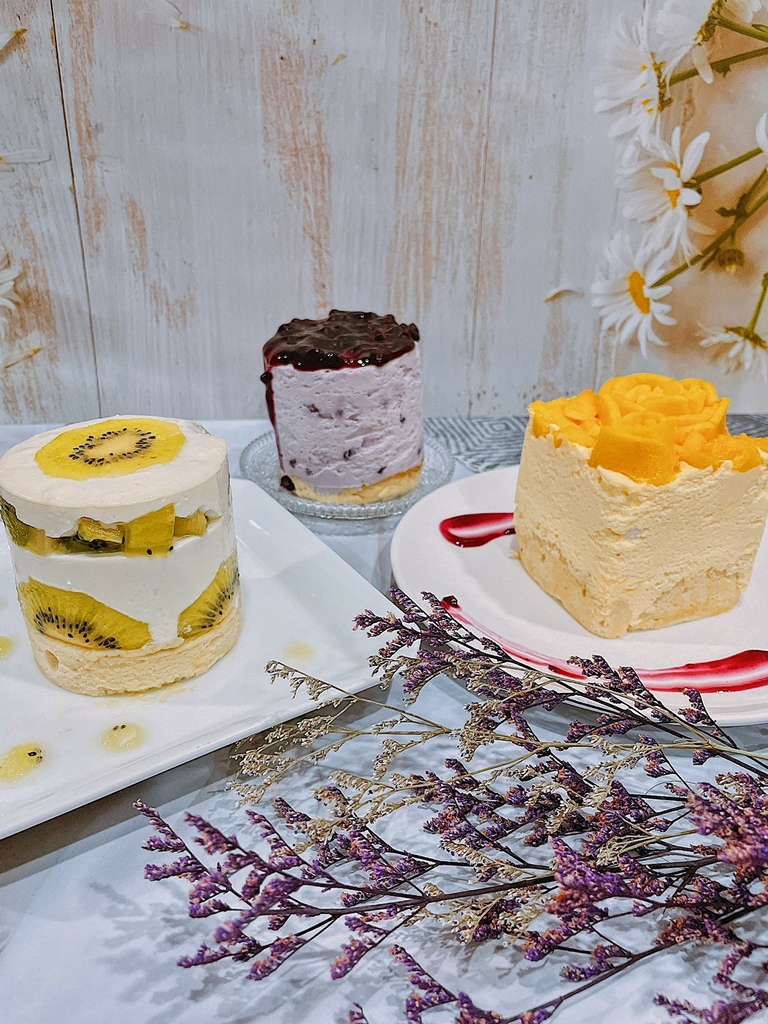 水果乳酪杯蛋糕.在家自己做甜蜜水果乳酪蛋糕