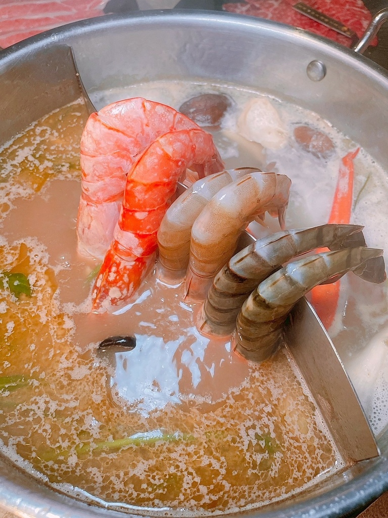 食記涮武鶴和牛鍋物-春日旗艦店桃園新開幕和牛、帝王蟹吃到