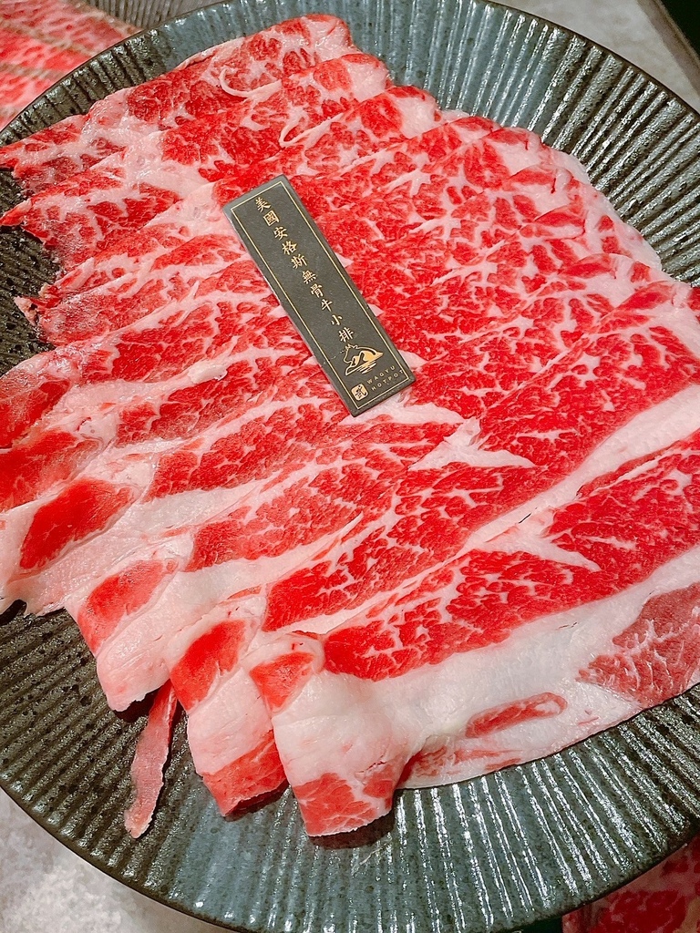 食記涮武鶴和牛鍋物-春日旗艦店桃園新開幕和牛、帝王蟹吃到