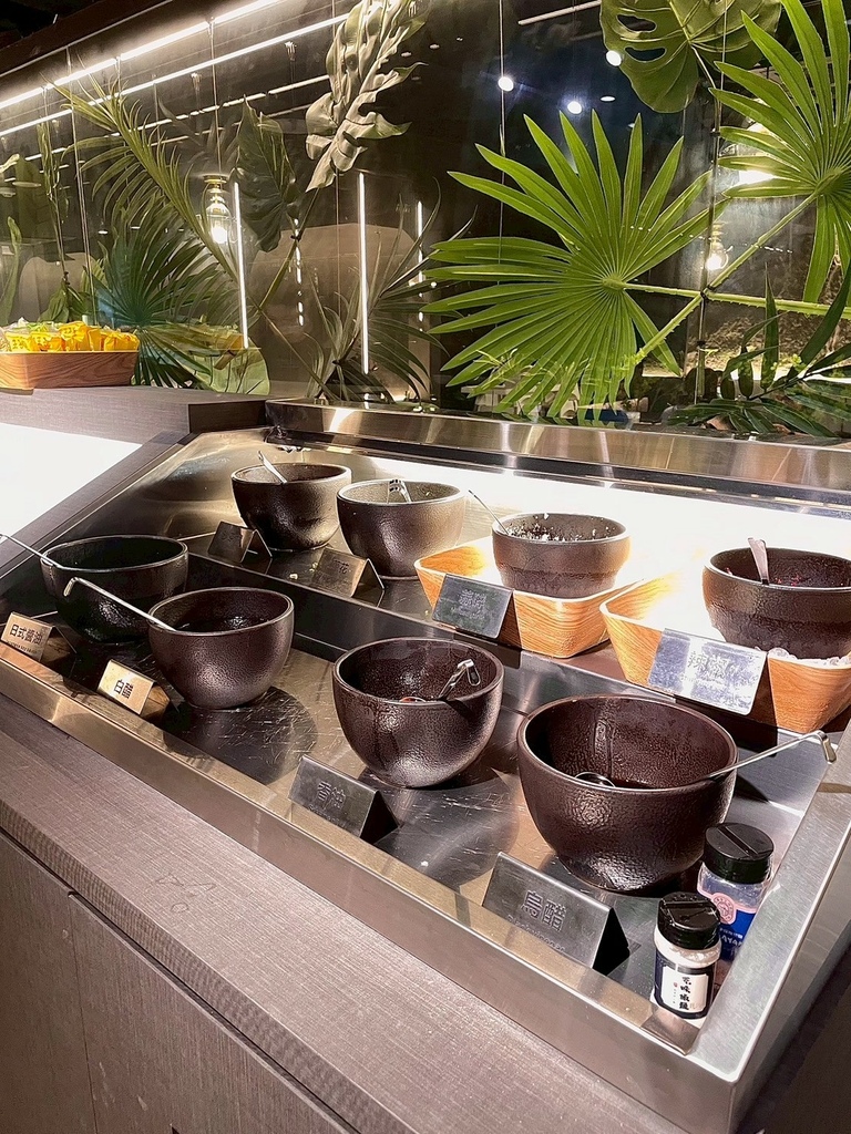 食記涮武鶴和牛鍋物-春日旗艦店桃園新開幕和牛、帝王蟹吃到