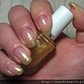 ESSIE As Gold As It Gets_3