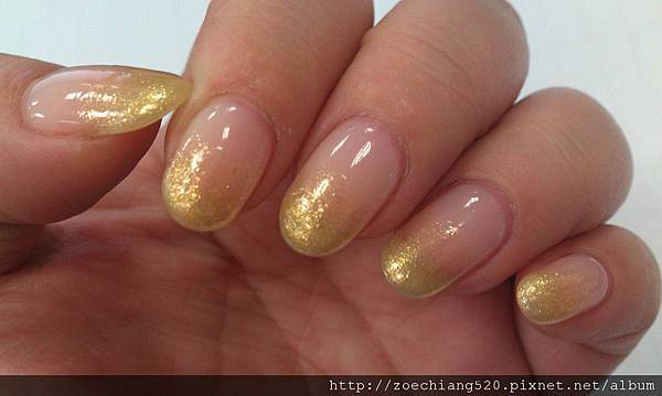 ESSIE As Gold As It Gets_4