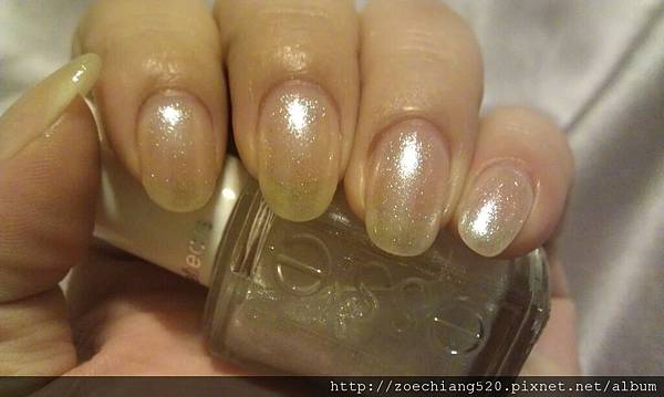ESSIE 2011 Holiday Collection Luxeffects Pure Pearlfection_6
