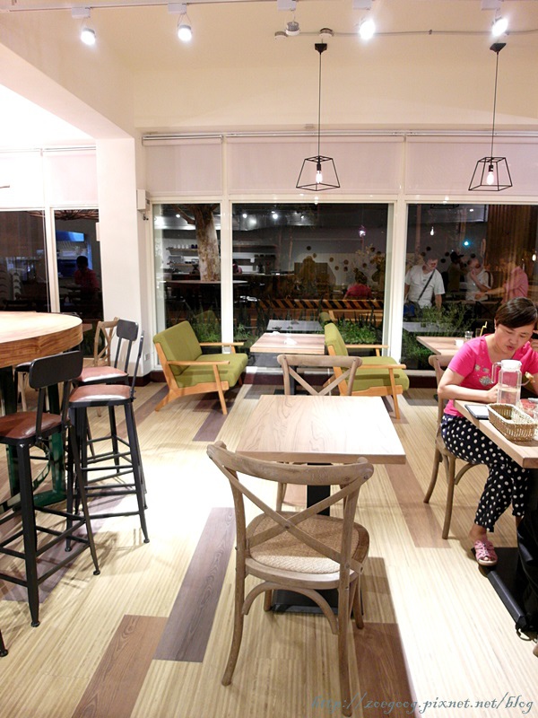 SAM_3232.JPG SAM_3232.JPG