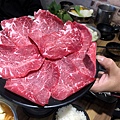 【花蓮美食】初樂 鍋物&丼飯  低溫舒肥1855pr等級超美油花牛肉  搭配靈魂醬汁成為香氣勾人的丼飯!!