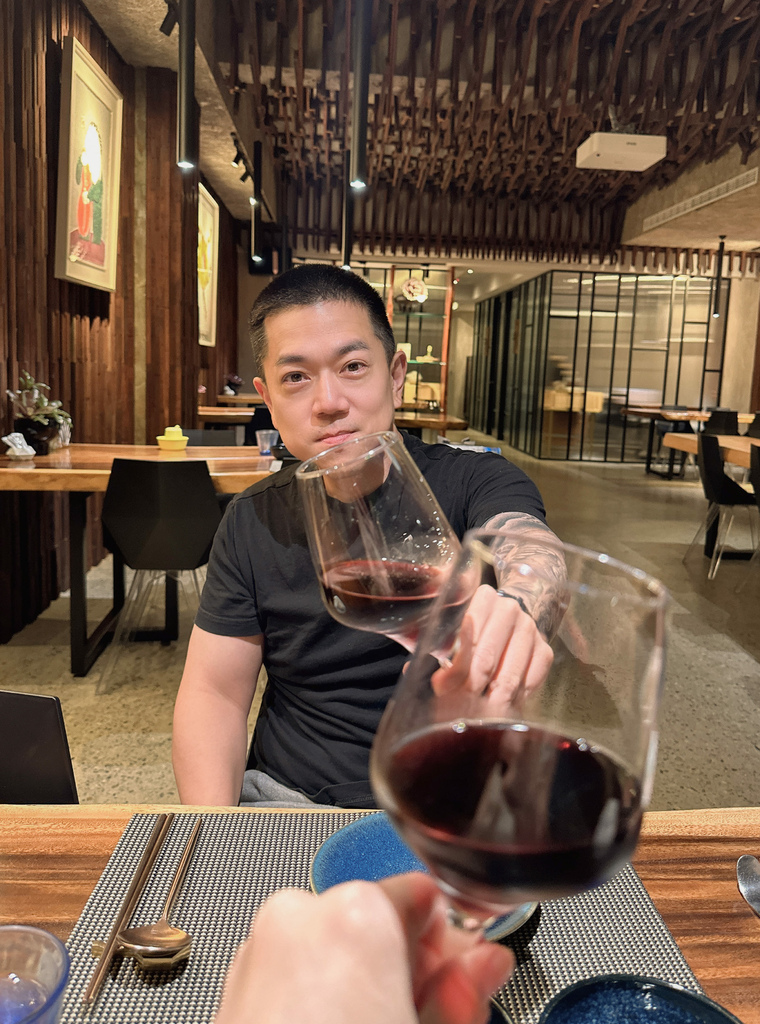 ｜寨酌然 野奢露營莊園｜一泊二食私廚餐食，藝術與森林結合的度