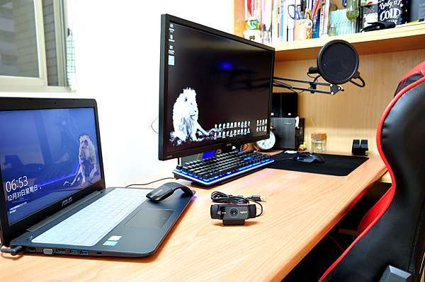 Logitech C922 Pro Stream Webcam 言不及義開箱文 閒雜人的碎碎唸 痞客邦