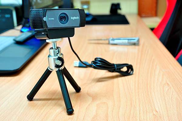 Logitech C922 Pro Stream Webcam 言不及義開箱文 閒雜人的碎碎唸 痞客邦 Logitech C922 Pro Stream Webcam 言不及義開箱文 閒雜人的碎碎唸 痞客邦