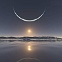 北極的落日上面是月亮