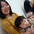 20090321-8 太遠了 吃不到!!.JPG