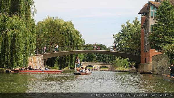 Cambridge Punting11.JPG