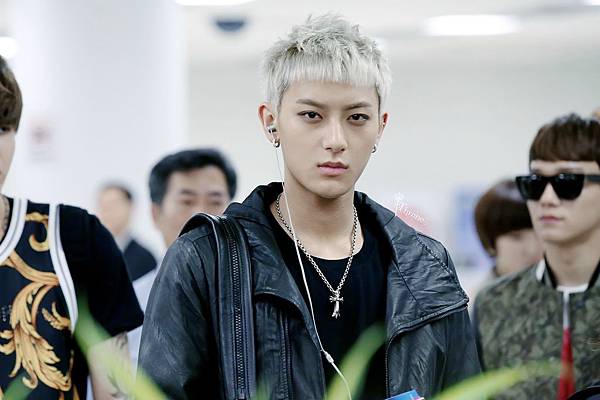 140508_exo-m_airport_tao_02.jpg