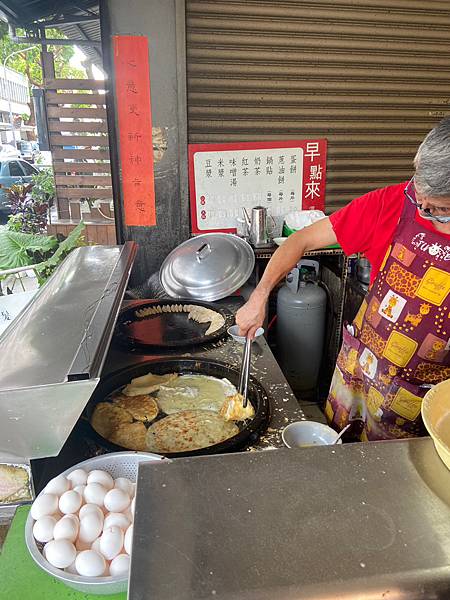 【台東美食】一份蛋餅好吃到飛起，超好吃傳統早餐點-台東早點來