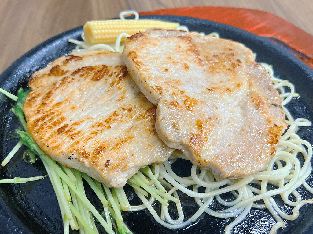 [ 桃園食記 ] 饗厚牛排-桃園店 399元自助吧吃到飽