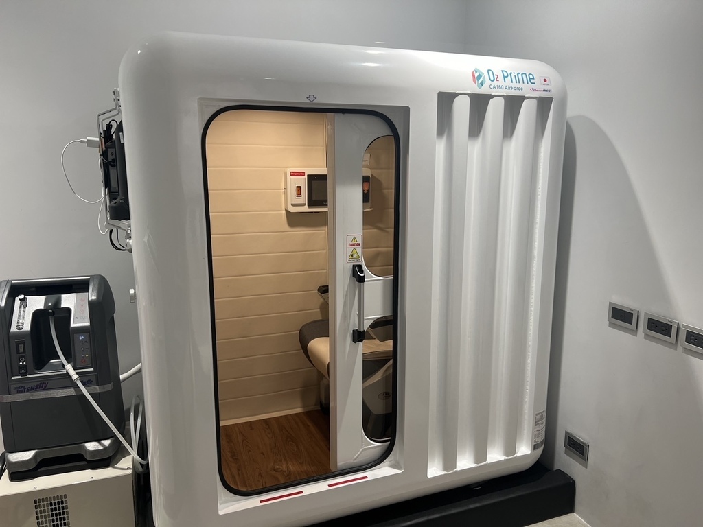 [植眉推薦]DCDC生髮診所朱冠州醫師眉毛稀疏救星!第三代