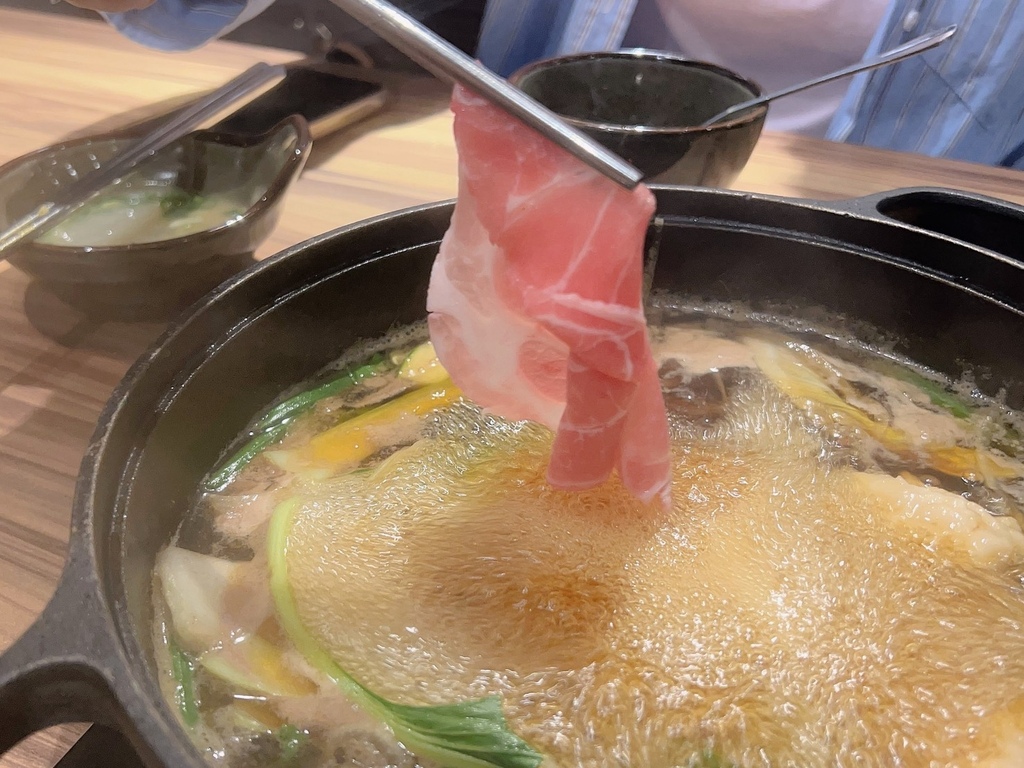 [ 桃園食記 ] 十二段鍋物堂中壢店自助吧新鮮蔬食最低29