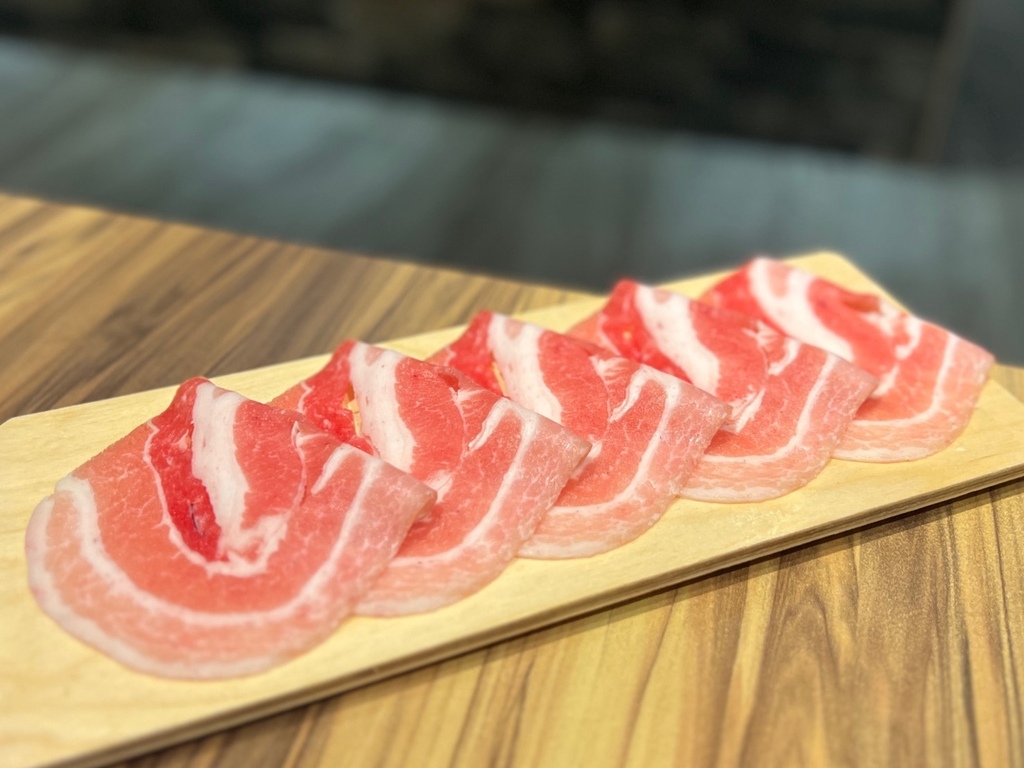 [ 桃園食記 ] 十二段鍋物堂中壢店自助吧新鮮蔬食最低29