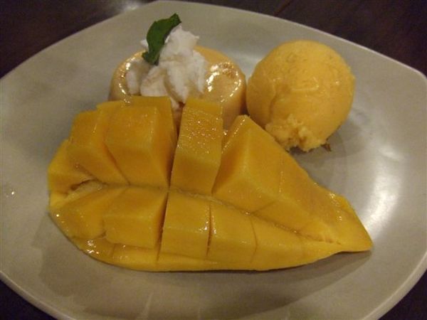 這就是Mango Tango, 新鮮芒果+芒果冰+芒果布丁