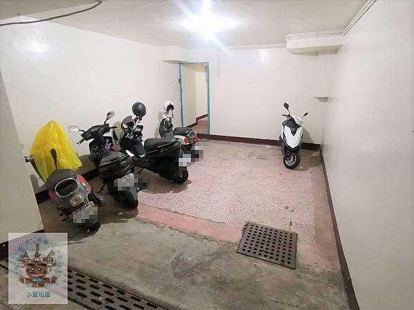 租屋．中壢車站、大潤發，格局方正，優質木地板，室內機車位~