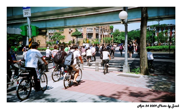 台大，長興街口