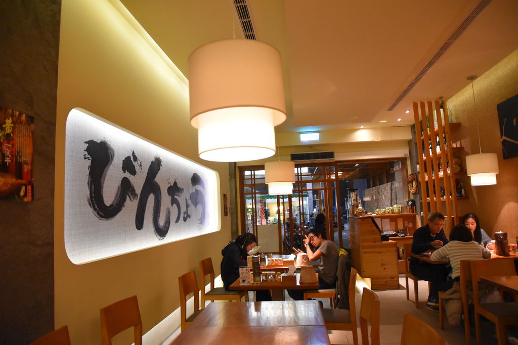 DSC_0997.JPG DSC_0997.JPG